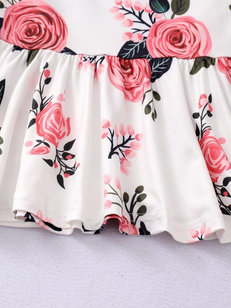 SHEIN 年輕女孩花卉印花荷葉邊上衣與破洞牛仔褲 - 彩色 - 查看 3