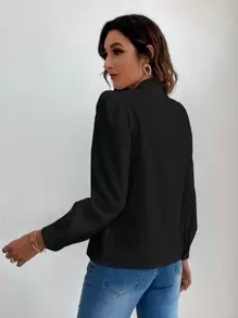 SHEIN Frenchy 素色繫帶領雪紡襯衫 - 黑色 - 查看 2