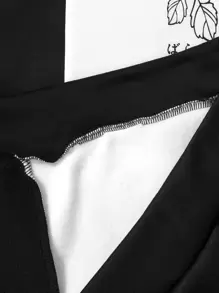 Manfinity Homme Men Floral & Japanese Letter Graphic Two Tone Drawstring Thermal Hoodie - Black and White - View 4