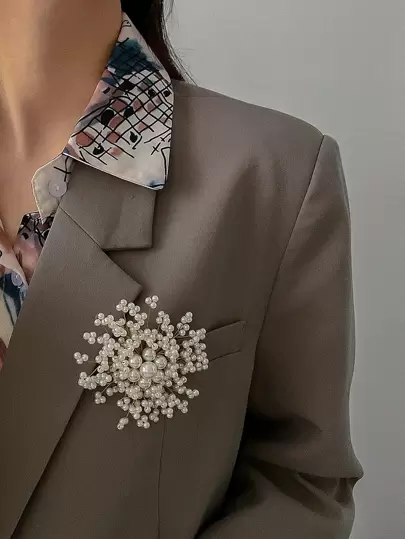 1pc Pearl Flower Luxury Fashion Brooch For Women, Elegant Suitable For Ball, Party, Formal Occasion
