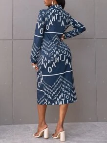 Random Letter Graphic Shirt Dress Without Belt - Blue and White - View 2