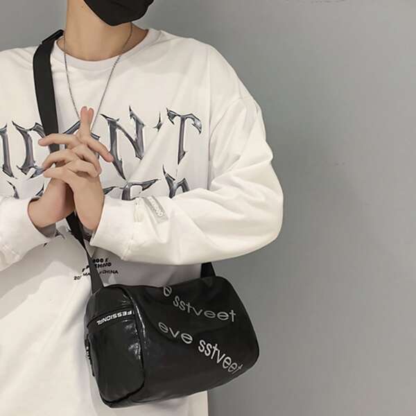 

Men Letter Graphic Crossbody Bag, Black