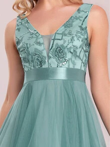 EVERPRETTY Sequin Flower Embroidered High Low Hem Mesh Bridesmaid Dress, Semi Formal Prom Dress, For Birthday, Wedding Guest, Graduation Homecoming