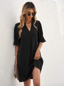 EMERY ROSE 缺口领荷叶边袖束腰连衣裙