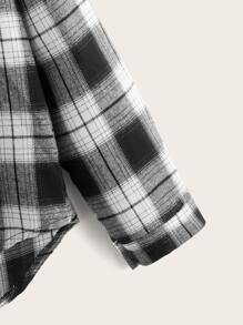 Blusa de cuadros con cordón con capucha irregular