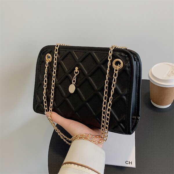 

Minimalist Textured Chain Square Bag, Black