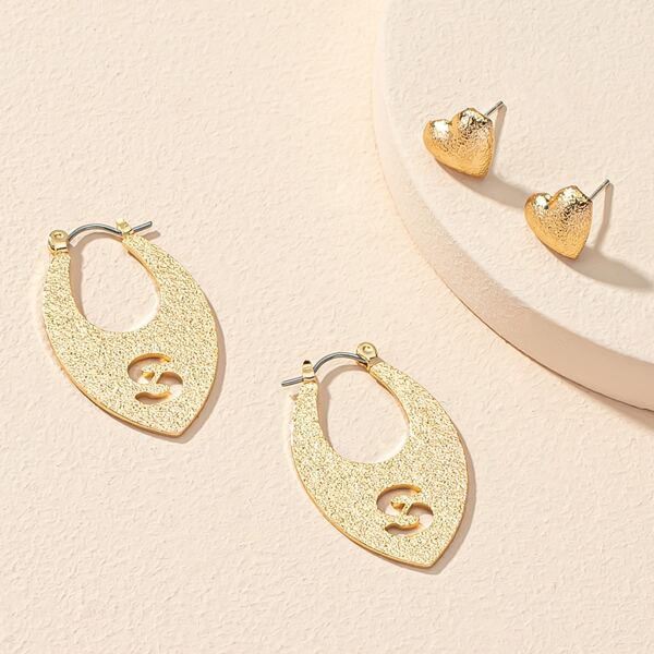 

2pairs Heart Decor Earrings, Gold