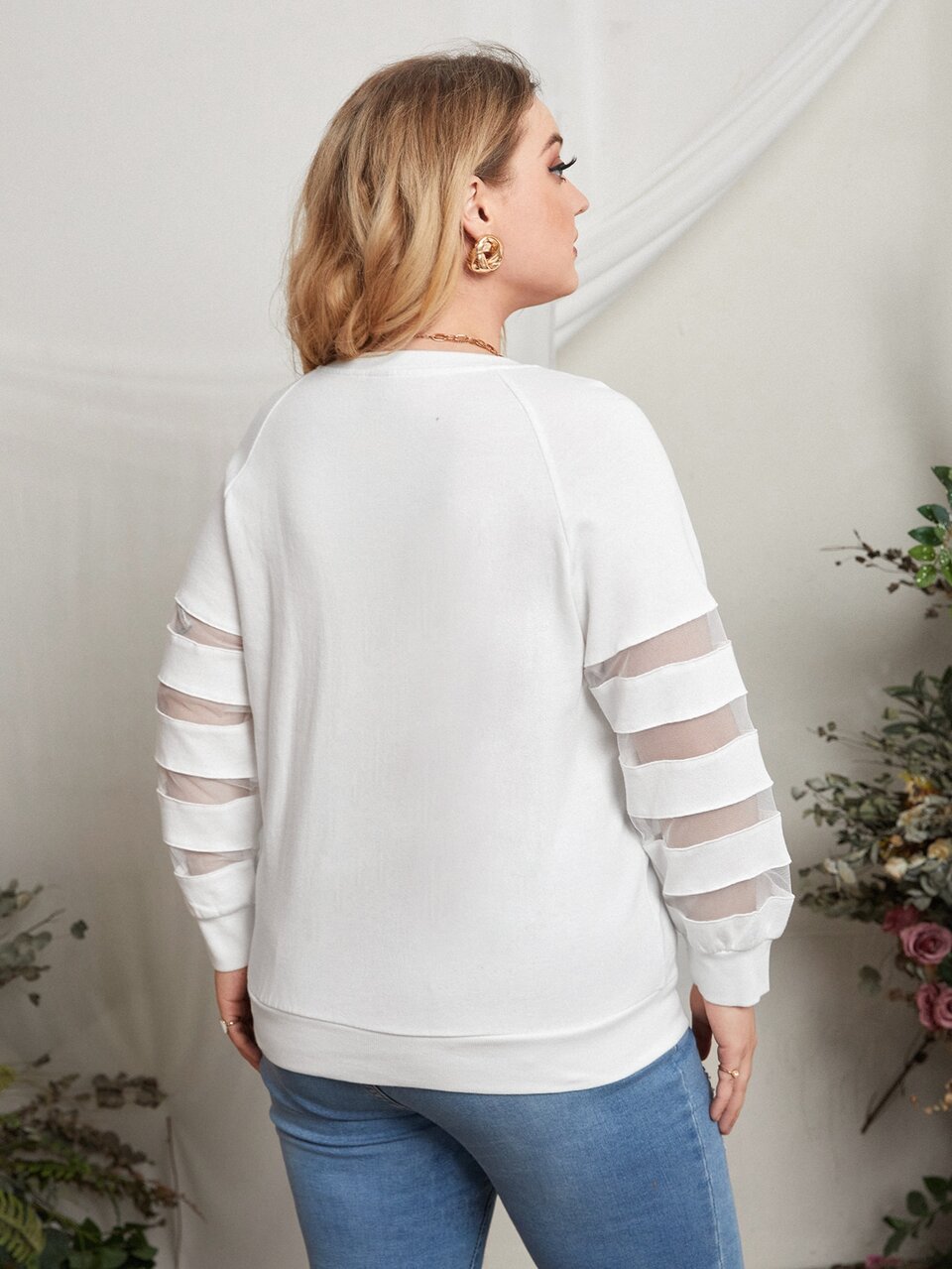 Plus Contrast Mesh Raglan Sleeve Pullover
