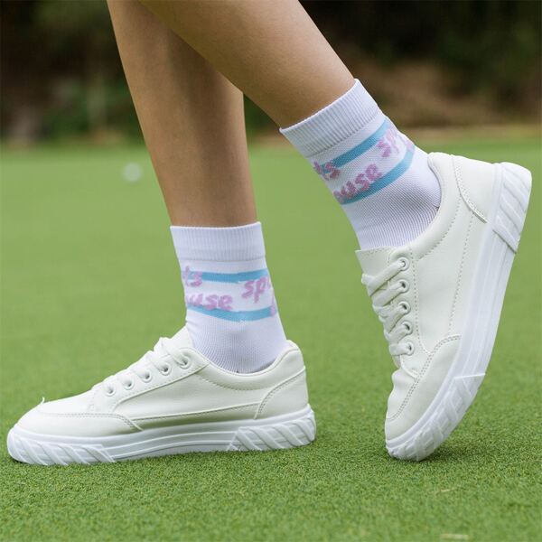 

1pair Letter Graphic Breathable Sports Socks, White