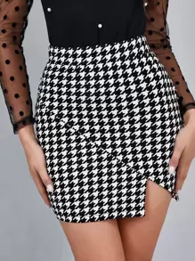 SHEIN Privé Houndstooth Print Asymmetric Hem Skirt - Black and White - View 1