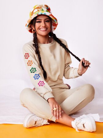 قميص ثقيل مطرز بأزهار اكمام راجلان