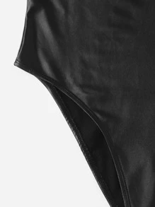 SHEIN Essnce 素色皮革穿搭吊帶連體衣 - 黑色 - 查看 4