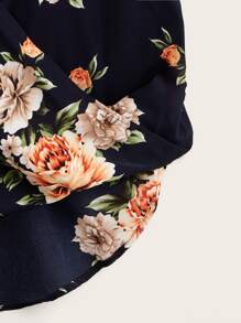 SHEIN Clasi 大碼印花前短後長吊帶上衣 - 彩色 - 查看 3