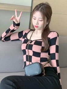 Checkered Keyhole Front Crop Sweater - Multicolor - View 3
