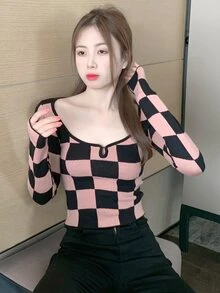 Checkered Keyhole Front Crop Sweater - Multicolor - View 5