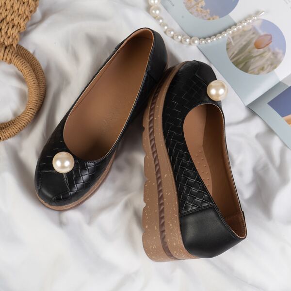 

Faux Pearls Decor Wedge Court Shoes, Black