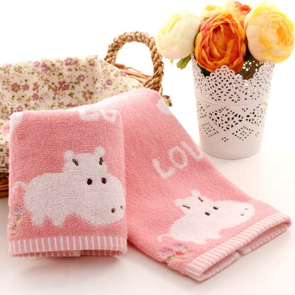 

1pc Hippo Print Towel, Multicolor