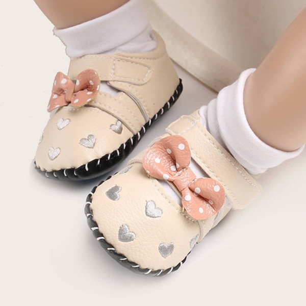 

Baby Bow Decor Heart Embroidery Flats, Beige