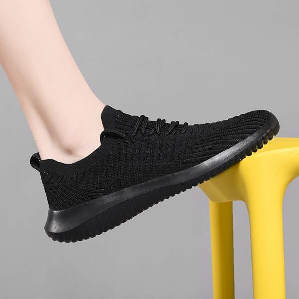 

Minimalist Breathable Running Shoes, Black
