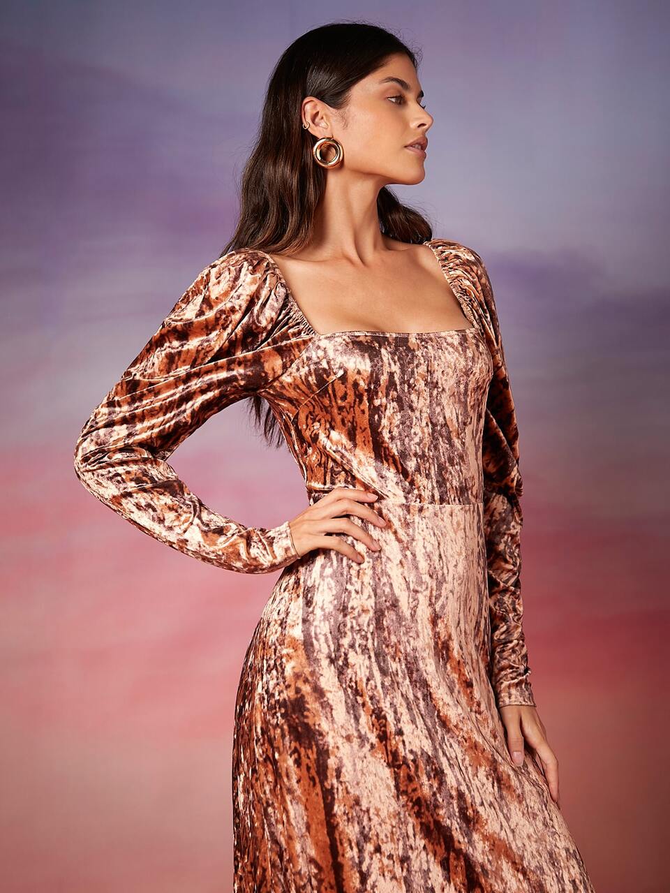 Gigot Sleeve Square Neck Velvet Dress