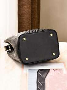 Yogodlns 大容量、轻便、便携、时尚迷你鳄鱼压纹顶部手柄水桶包鳄鱼压纹水桶包，人造皮革单肩包女士斜挎包，母亲节礼物送给妈妈，适合女孩、女士、大学生、新秀和白领，适合秋冬必备，适合通勤、大学，适合秋冬女士钱包复古鳄鱼皮水桶包女士鳄鱼纹手提包容量鳄鱼皮单肩斜挎包女士 PU 钱包，商务休闲女包，非常适合办公室、商务和工作