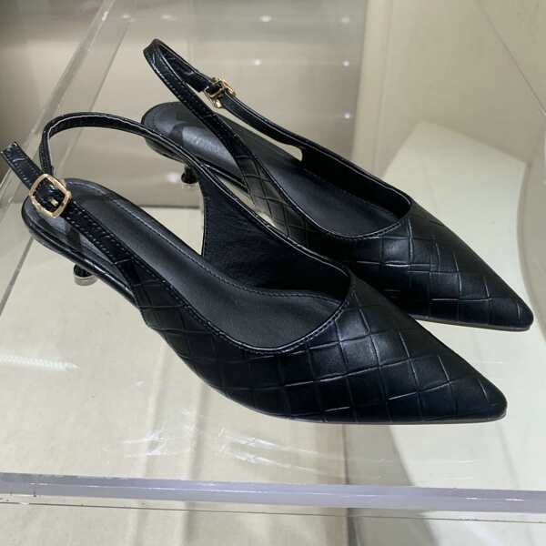 

Geometric Pattern Point Toe Slingback Pumps, Black