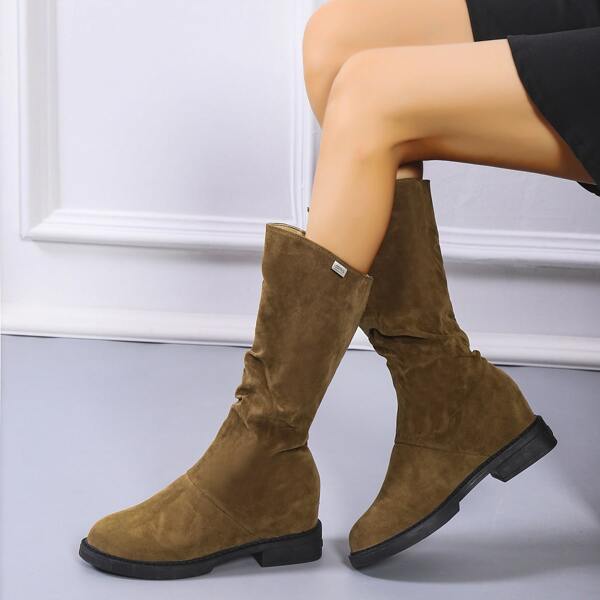

Minimalist Slip On Boots, Brown