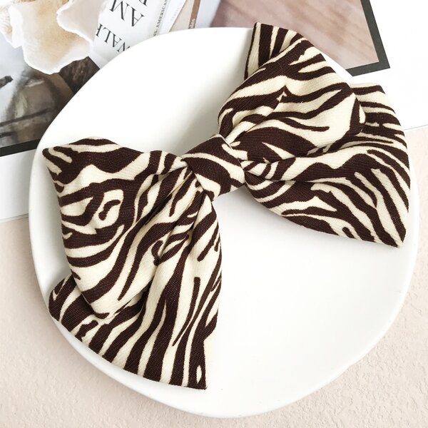 

Zebra Striped Bow Knot Hair Clip, Multicolor