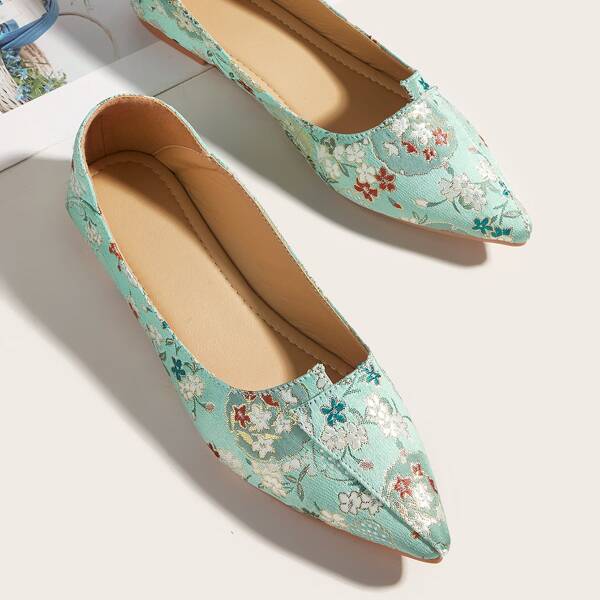 

Floral Graphic Point Toe Flats, Multicolor