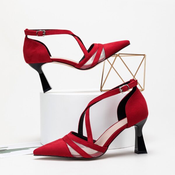 

Minimalist Cut Out Point Toe Court Pumps, Red