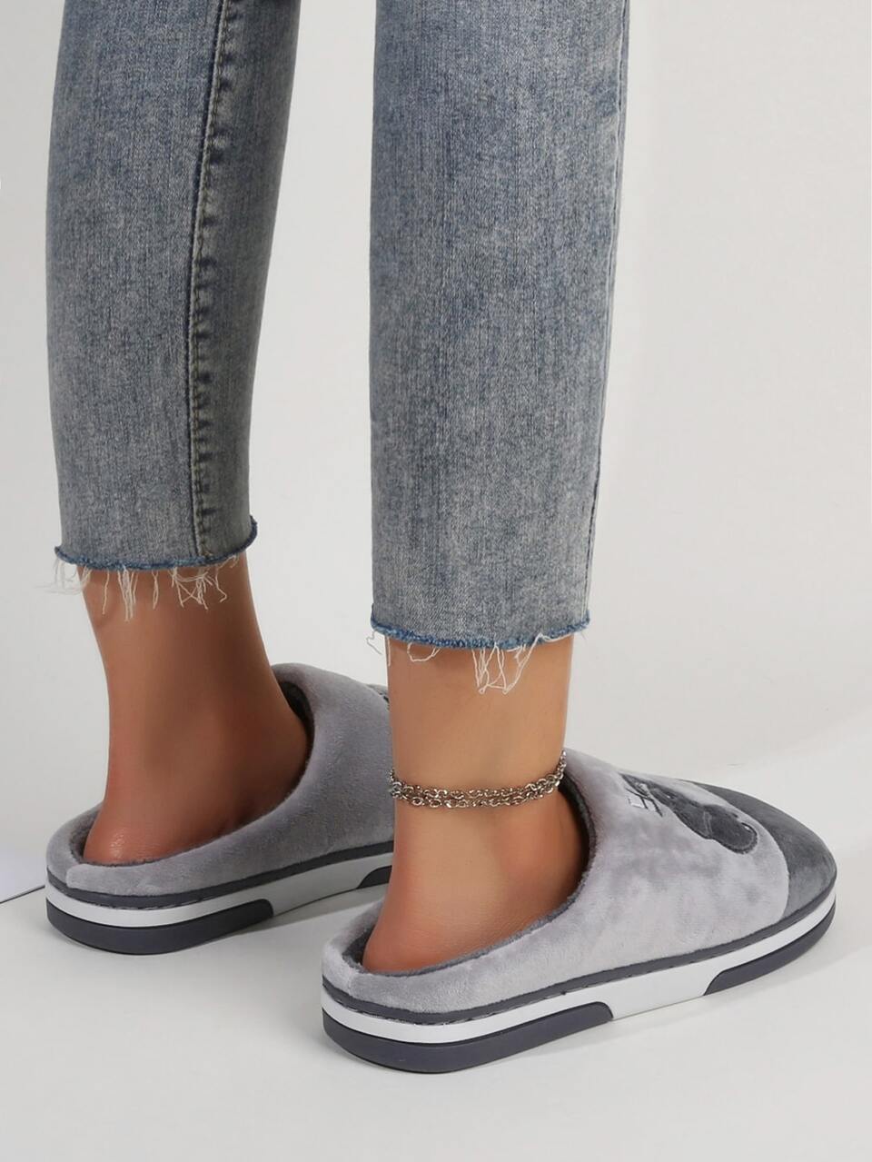 Women's Gray Cartoon Print Soft Bottom Comfortable Lightweight Slip-On Casual Indoor Slippers, Suitable For Spring, Autumn,Fluffy Slippers