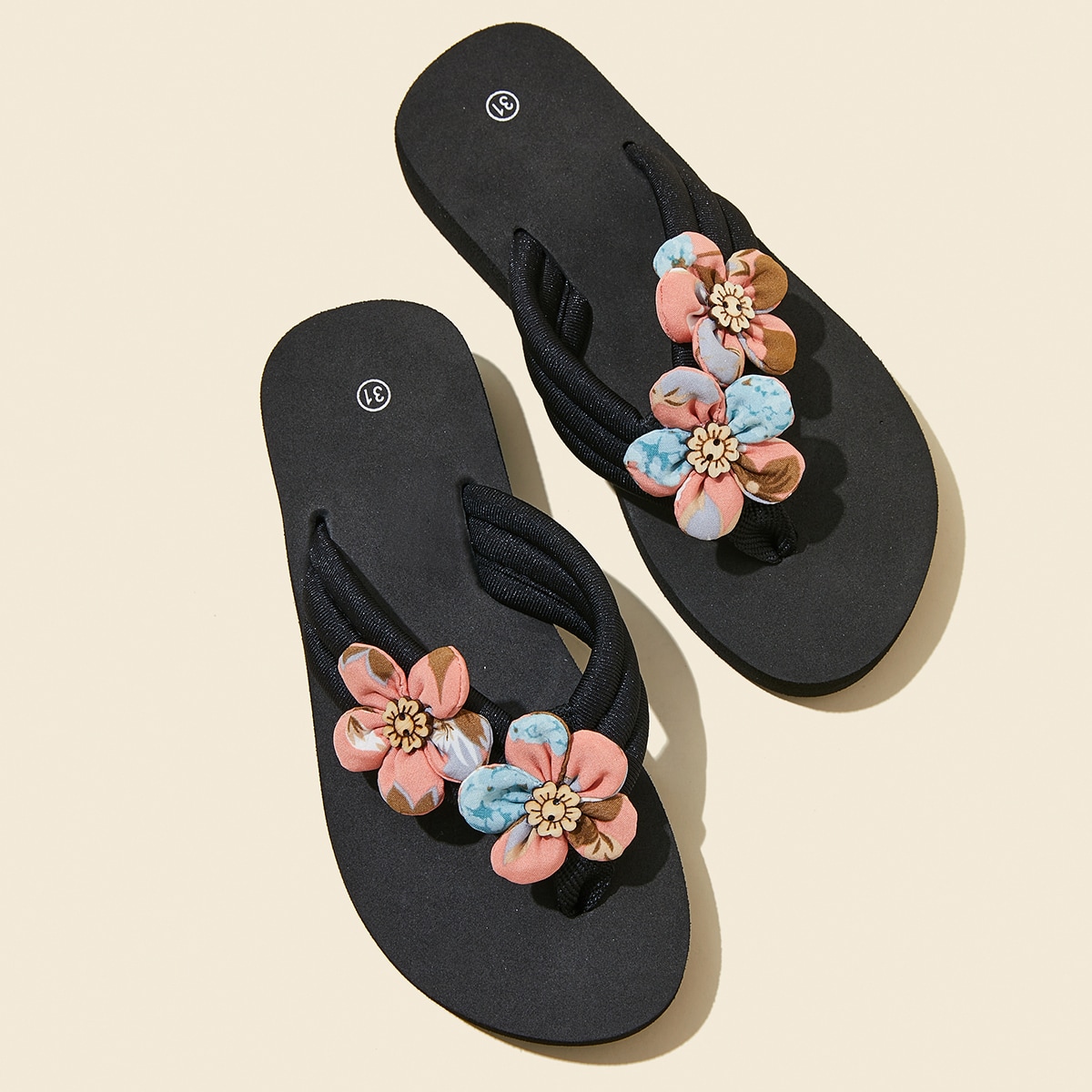 для девочек Вьетнамки с цветком