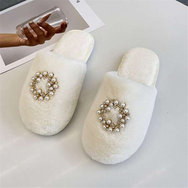 

Faux Pearl Decor Fluffy Slippers, White