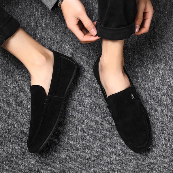 

Men Minimalist Suede Loafers, Black