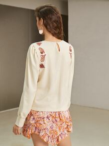 SHEIN Frenchy 渦紋圖案燈籠袖保暖套頭衫 - 杏色 - 查看 2