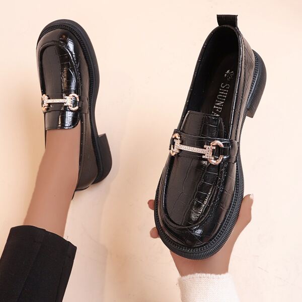 

Crocodile Embossed Rhinestone Decor Loafers, Black