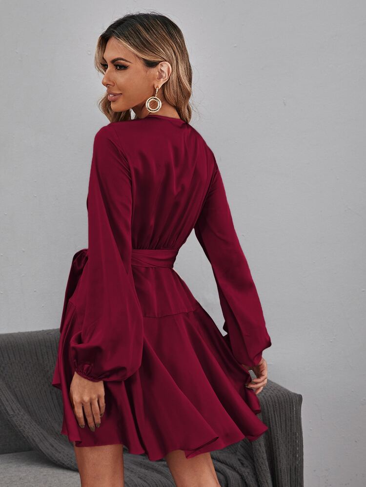 SHEIN Đầm Bất đối xứng Thắt lưng Viên lá sen Trọn gói màu trơn Thanh lịch - Màu Đỏ Sâu - Xem 2