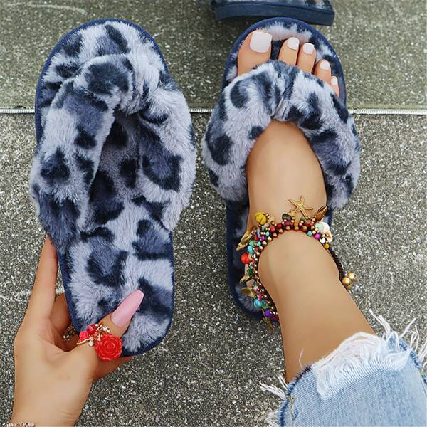 

Leopard Pattern Toe Post Fluffy Bedroom Slippers, Multicolor
