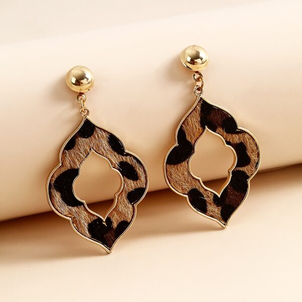 

Geo Decor Drop Earrings, Multicolor
