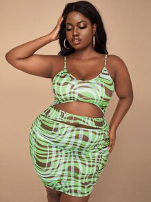 SHEIN SXY Đầm Plus Size Cắt ra Xù Tất cả trên in Gợi cảm - Nhiều màu - Xem 1