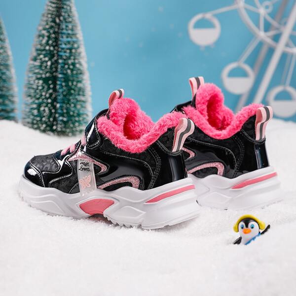 

Girls Colorblock Plush Inside Sneakers, Black