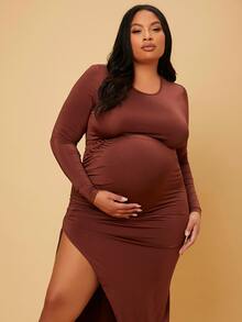 SHEIN Maternity Plus Solid Tee & Ruched Side Asymmetrical Hem Skirt - Coffee Brown - View 4