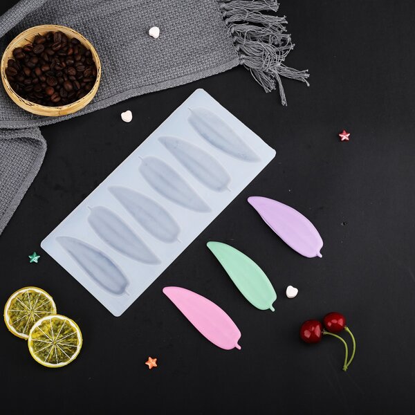 

1pc Leaf Design Silicone Chocolate Mold, White