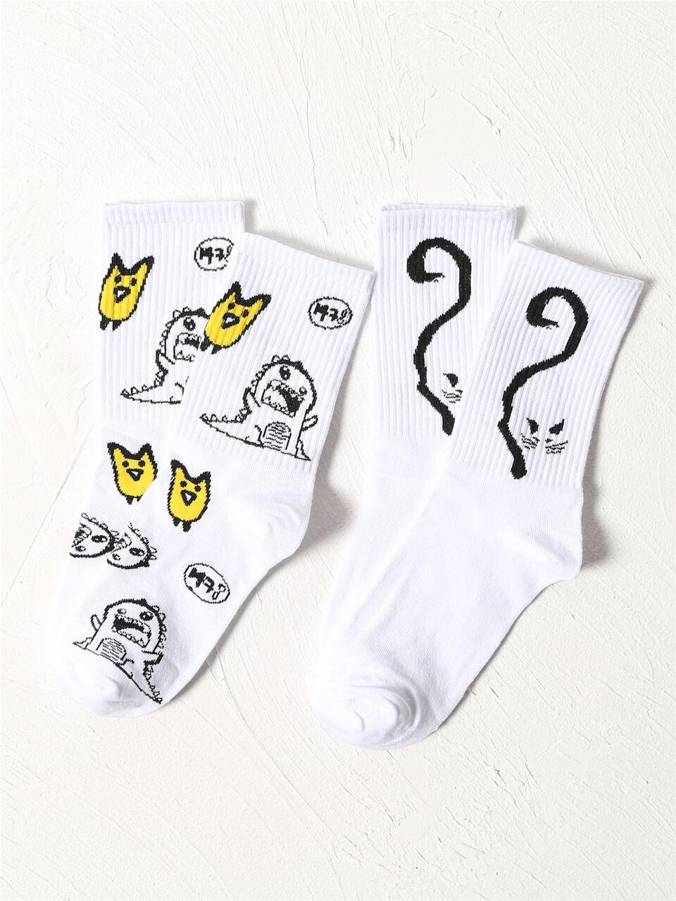 2pairs Cartoon Graphic Crew Socks