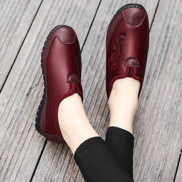 

Floral Embroidered Stitch Detail Flats, Burgundy