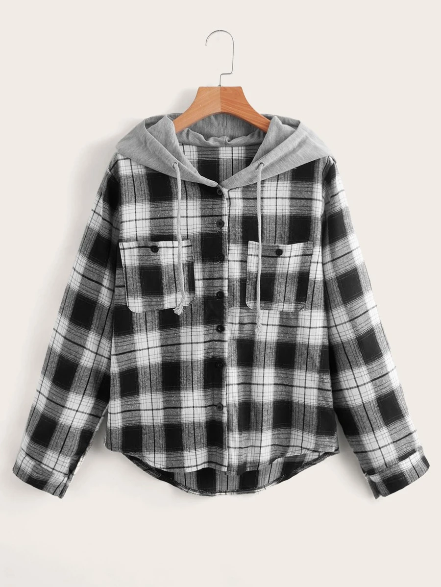 Blusa de cuadros con cordón con capucha irregular