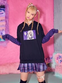 ROMWE Anime 條紋袖人像圖案連帽衫 - 黑色 - 查看 1