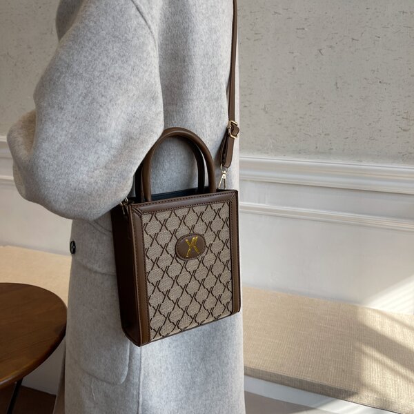 

Contrast Binding Plaid Square Bag, Coffee brown