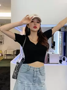 DAZY Áo crop top đan cổ tim nhún bèo phía trước thời trang mùa hè, thu - màu đen - Xem 8