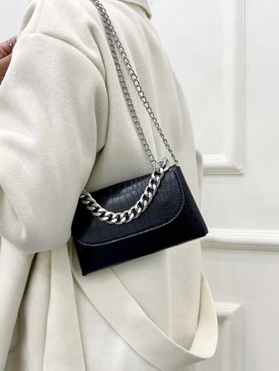 Bolsa cuadrada con diseño de cadena de cocodrilo en relieve con solapa